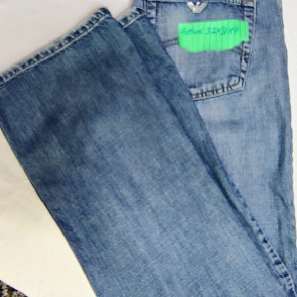 ARMANI JEANS SIZE 32X31X8 BOOT CUT BLUE JEANS - Picture 6 of 6